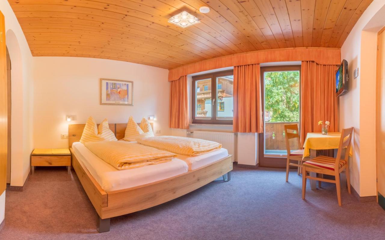 Pension Tina Neustift im Stubaital Esterno foto