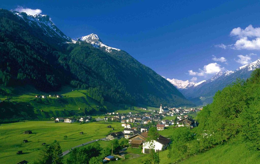 Pension Tina Neustift im Stubaital Esterno foto