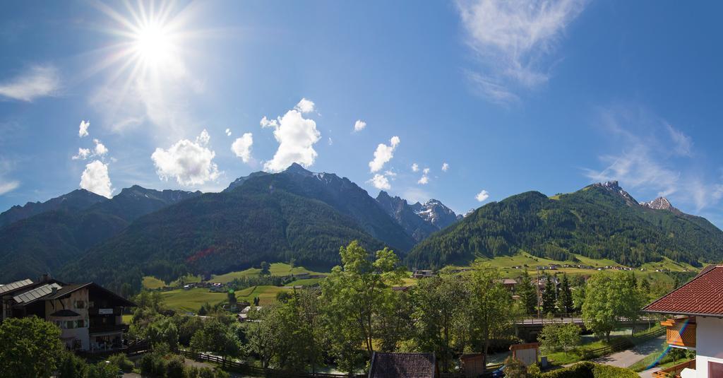 Pension Tina Neustift im Stubaital Esterno foto