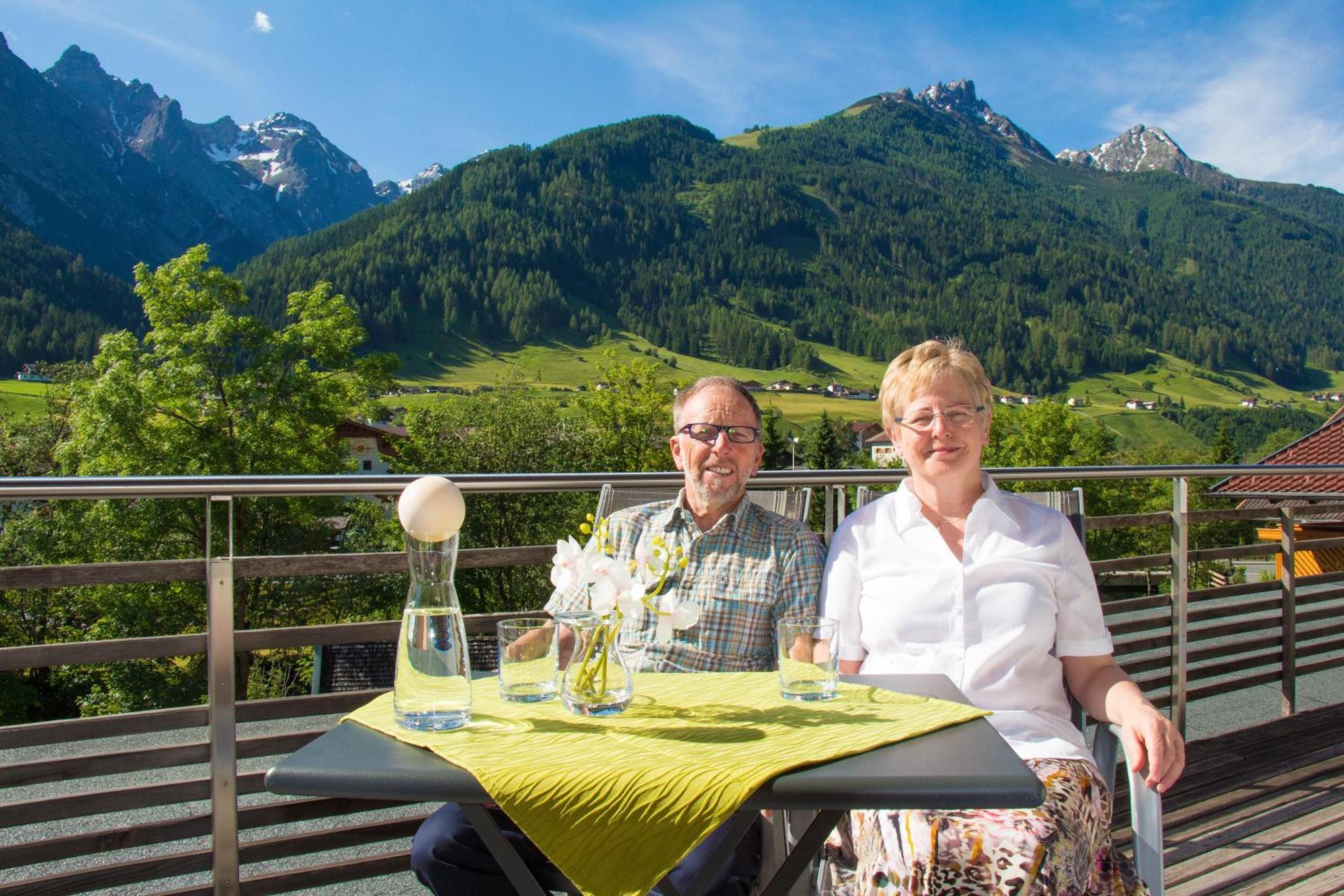 Pension Tina Neustift im Stubaital Esterno foto